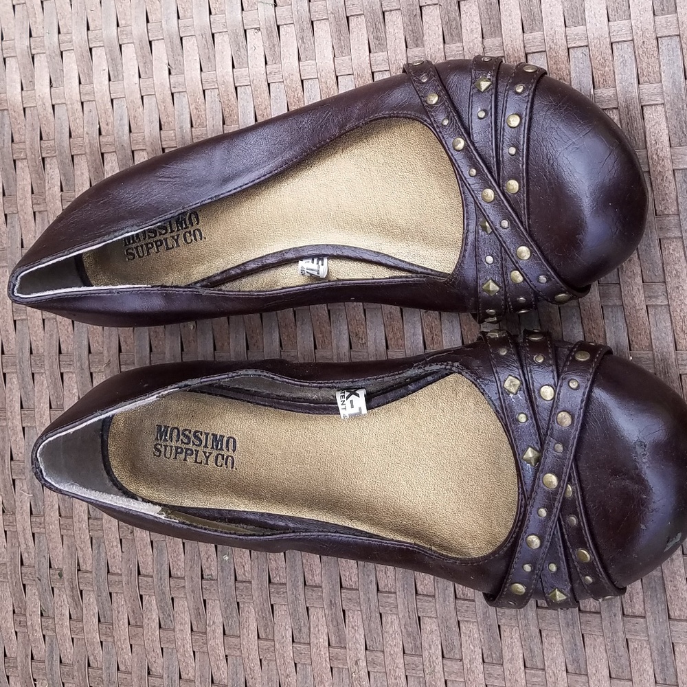 Ballet flats